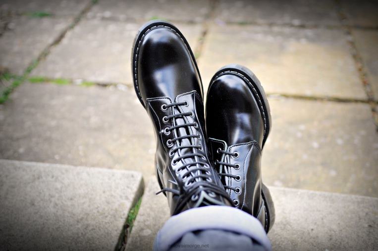 Solovair Svart Hi-shine Astronautstøvel Med 11 øyne Kvinnerh6ll2c233