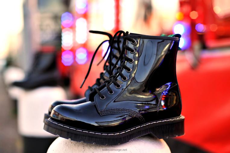 Solovair Svart Patent 8 Eye Derby Støvel Kvinnerh6ll2c298